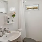 3 Bedroom In * Knebel