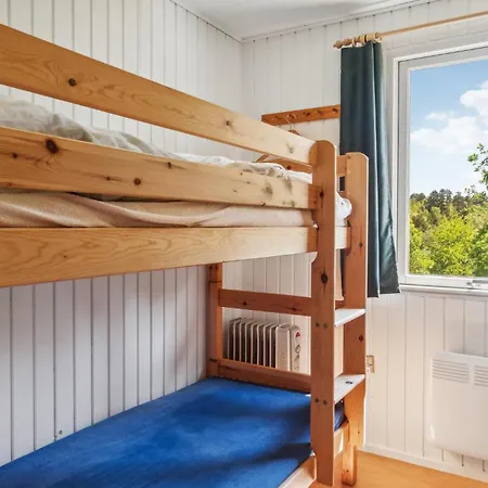 3 Bedroom In Holiday home