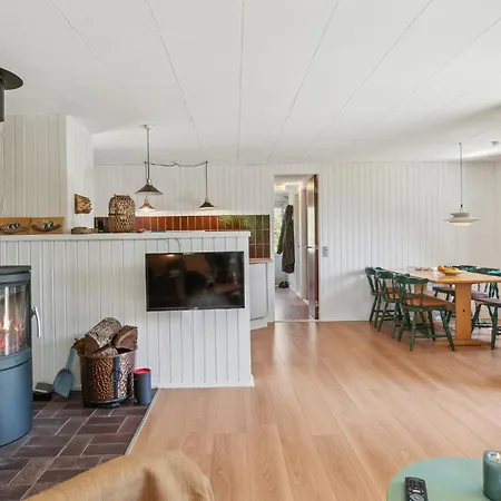 3 Bedroom In *