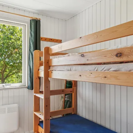3 Bedroom In * Knebel